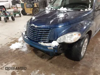 2005 Chrysler PT Cruiser Touring with VIN 3C8FY58B55T602813, listed as a IAAI auction lot 42057273 with 155,351 mi miles. Bid and sale history available at carsss.com. Image 6.