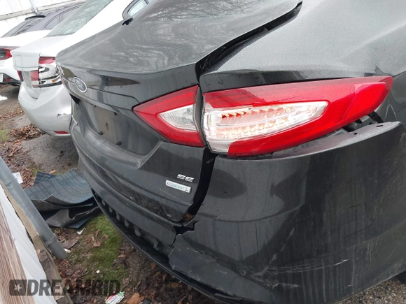 2013 Ford Fusion SE with VIN 3FA6P0HR5DR162968, listed as a IAAI auction lot 41197999 with 196,691 mi miles. Bid and sale history available at carsss.com. Image 16.