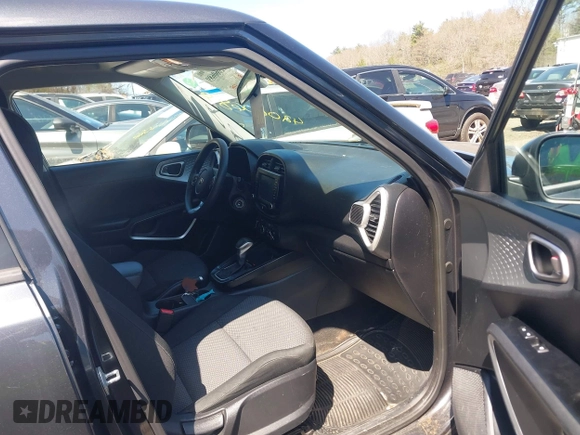 2020 Kia Soul S with VIN KNDJ23AU5L7727308, listed as a IAAI auction lot 42060689 with 62,749 mi miles. Bid and sale history available at carsss.com. Image 5.