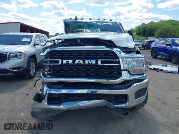 2023 Ram 2500 Tradesman with VIN 3C6UR5HJ9PG564714, listed as a IAAI auction lot 42118104 with 18,111 mi miles and . Bid and sale history available at DreamBid. Image 13.