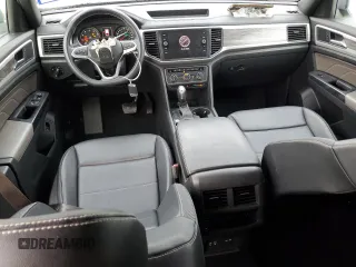 2021 Volkswagen Atlas SE z VIN 1V2JE2CA3MC214375, wystawiony jako Copart lot #54017365 z przebiegiem 34 730 mil mil oraz Szkoda całkowita • Salvage title. Historia ofert i sprzedaży dostępna na DreamBid. Obrazek 8.