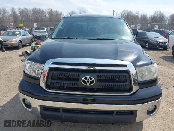 2010 Toyota Tundra 4WD Truck with VIN 5TFUM5F14AX015516, listed as a IAAI auction lot 42118639 with 204,489 mi miles. Bid and sale history available at carsss.com. Image 12.