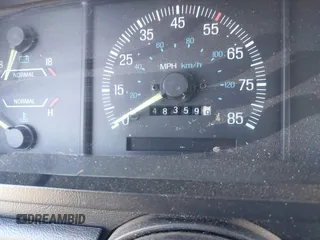 1991 Ford F-150 z VIN 1FTEX15Y8MKA93379, wystawiony jako IAAI lot #42028828 z przebiegiem 48 359 mil mil oraz . Historia ofert i sprzedaży dostępna na DreamBid. Obrazek 7.