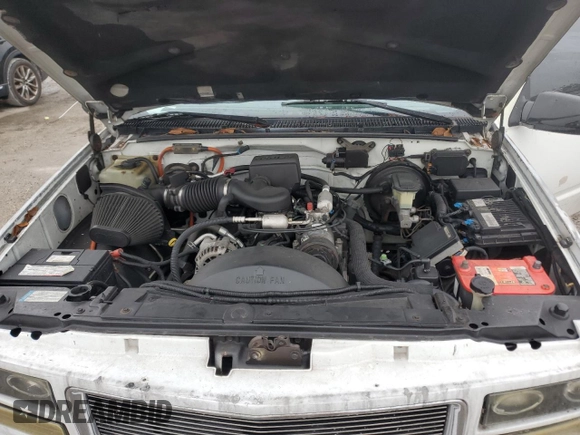 1998 GMC Sierra 1500 with VIN 2GDEC19R3W1562357, listed as a Copart auction lot 42298055 with 232,232 mi miles and Clean Title. Bid and sale history available at DreamBid. Image 11.