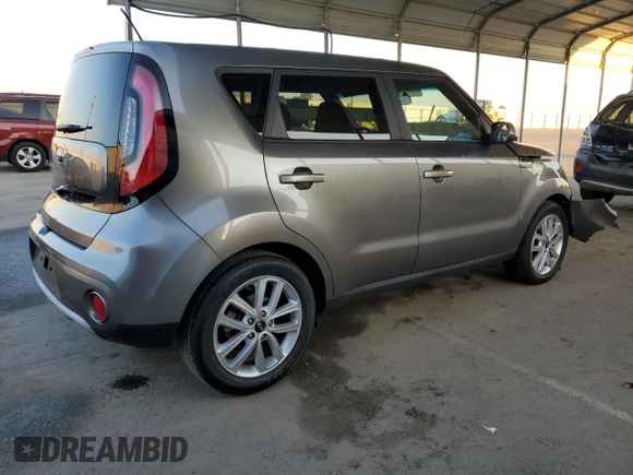 2019 Kia Soul + with VIN KNDJP3A58K7697360, listed as a Copart auction lot 41882305 with 40,403 mi miles and Salvage Title. Bid and sale history available at DreamBid. Image 3.