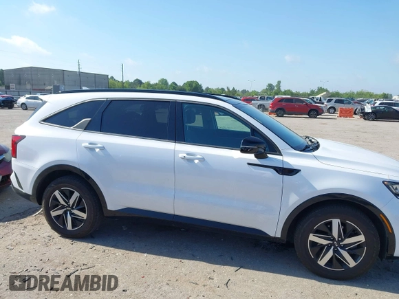 2021 Kia Sorento S with VIN 5XYRL4LC1MG002786, listed as a IAAI auction lot 42253503 with 90,893 mi miles and . Bid and sale history available at DreamBid. Image 13.