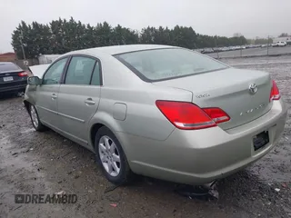 2007 Toyota Avalon XL with VIN 4T1BK36B27U236094, listed as a IAAI auction lot 42025285 with 208,741 mi miles and . Bid and sale history available at carsss.com. Image 3.