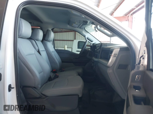 2024 Ford F-250 XL с VIN 1FT7W2AA4REF90588, выставлен на аукционе IAAI как лот 42510225 с пробегом 925 миль миль и . История ставок и продаж доступна на DreamBid. Изображение 5.
