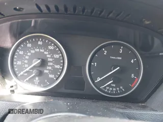 2012 BMW X5 35d z VIN 5UXZW0C51CL665326, wystawiony jako IAAI lot #42633853 z przebiegiem Nie podano mil oraz . Historia ofert i sprzedaży dostępna na DreamBid. Obrazek 7.