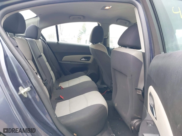 2014 Chevrolet Cruze LS with VIN 1G1PA5SH1E7456088, listed as a IAAI auction lot 41977358 with 133,499 mi miles. Bid and sale history available at carsss.com. Image 8.
