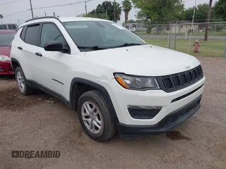 2017 Jeep Compass Sport z VIN 3C4NJDAB5HT641928, wystawiony jako IAAI lot #42330679 z przebiegiem 142 499 mil mil oraz . Historia ofert i sprzedaży dostępna na DreamBid. Obrazek 1.