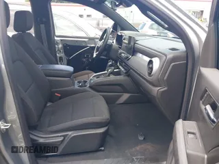 2024 Chevrolet Colorado 2WD LT with VIN 1GCPSCEK9R1115286, listed as a IAAI auction lot 42563434 with 19,493 mi miles and . Bid and sale history available at DreamBid. Image 5.