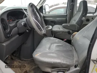 2008 Ford Econoline Cargo Commercial z VIN 1FTNE24L78DB05730, wystawiony jako Copart lot #41569145 z przebiegiem 500 687 mil mil oraz Nie do naprawy. Historia ofert i sprzedaży dostępna na DreamBid. Obrazek 7.