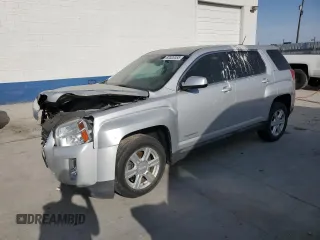 2015 GMC Terrain SLE z VIN 2GKFLVEK1F6157257, wystawiony jako Copart lot #62030355 z przebiegiem Nie podano mil oraz Szkoda całkowita • Salvage title. Historia ofert i sprzedaży dostępna na DreamBid. Obrazek 1.