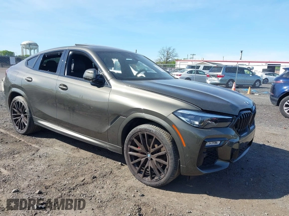 2021 BMW X6 sDrive40i z VIN 5UXCY4C06M9F26841, wystawiony jako IAAI lot #42122749 z przebiegiem 10 072 mil mil oraz . Historia ofert i sprzedaży dostępna na DreamBid. Obrazek 1.