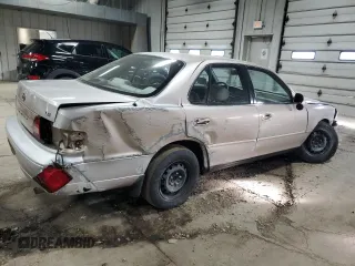 1996 Toyota Camry DX with VIN 4T1BG12K1TU830665, listed as a Copart auction lot 87089344 with 174,929 mi miles and Non Repairable. Bid and sale history available at carsss.com. Image 3.