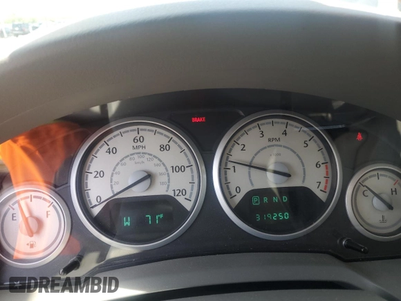 2008 Chrysler Town & Country Touring with VIN 2A8HR54P78R139436, listed as a Copart auction lot 52924775 with 319,250 mi miles and Salvage Title. Bid and sale history available at DreamBid. Image 9.