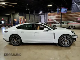2022 Porsche Panamera z VIN WP0AJ2A75NL102179, wystawiony jako Copart lot #58626814 z przebiegiem 7 100 mil mil oraz Szkoda całkowita • Salvage title. Historia ofert i sprzedaży dostępna na DreamBid. Obrazek 1.