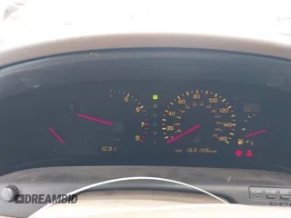 1996 Lexus SC 300 z VIN JT8CD32Z3T0034600, wystawiony jako IAAI lot #42106378 z przebiegiem 163 126 mil mil oraz . Historia ofert i sprzedaży dostępna na DreamBid. Obrazek 7.