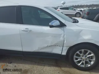 2019 Chevrolet Equinox LT with VIN 2GNAXKEV9K6159732, listed as a IAAI auction lot 41431882 with 84,617 mi miles. Bid and sale history available at carsss.com. Image 17.