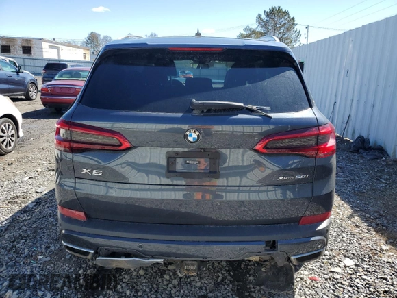 2020 BMW X5 z VIN 5UXJU2C04LLN68043, wystawiony jako Copart lot #49977365 z przebiegiem Nie podano mil oraz Szkoda całkowita • Salvage title. Historia ofert i sprzedaży dostępna na DreamBid. Obrazek 6.