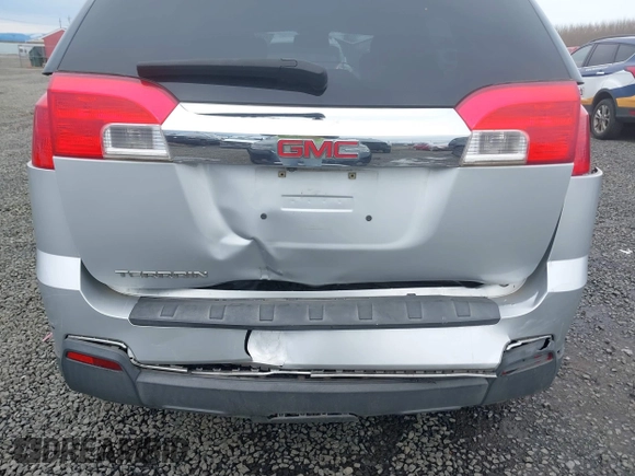 2010 GMC Terrain SLE-1 z VIN 2CTALBEW3A6225563, wystawiony jako IAAI lot #41813885 z przebiegiem 191 222 mil mil oraz . Historia ofert i sprzedaży dostępna na DreamBid. Obrazek 6.