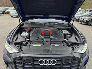 2020 Audi SQ8 z VIN WA1CWAF16LD026854, wystawiony jako Copart lot #57771555 z przebiegiem 115 543 mil mil oraz Tytuł czysty. Historia ofert i sprzedaży dostępna na DreamBid. Obrazek 8.