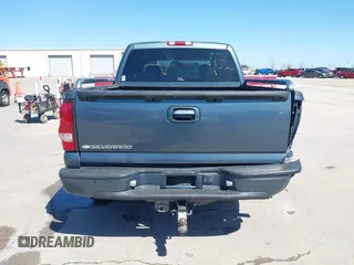 2007 Chevrolet Silverado 1500 LS with VIN 2GCEC13V771133752, listed as a IAAI auction lot 41767688 with 253,845 mi miles and . Bid and sale history available at DreamBid. Image 16.