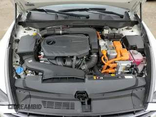 2022 Hyundai Sonata Hybrid SEL with VIN KMHL34JJ8NA040388, listed as a Copart auction lot 71458373 with 8,650 mi miles. Bid and sale history available at carsss.com. Image 12.