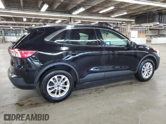 2020 Ford Escape SE z VIN 1FMCU9G66LUB86586, wystawiony jako Copart lot #65367025 z przebiegiem 109 954 mil mil oraz Czysty tytuł • Clean title. Historia ofert i sprzedaży dostępna na DreamBid. Obrazek 3.