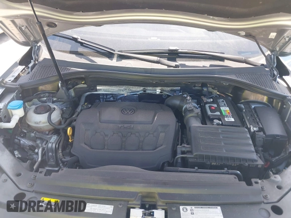 2020 Volkswagen Tiguan SE with VIN 3VV3B7AX8LM077472, listed as a IAAI auction lot 41933521 with 52,028 mi miles and . Bid and sale history available at DreamBid. Image 10.