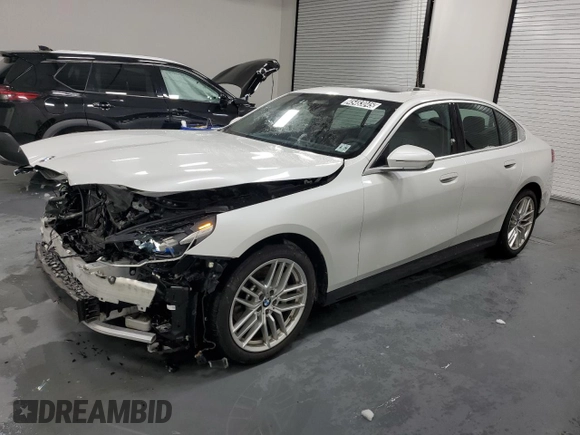 2024 BMW 5 Series 530i xDrive with VIN WBA53FJ01RCS54209, listed as a Copart auction lot 45483045 with 17,978 mi miles and Clean Title. Bid and sale history available at carsss.com. Image 1.