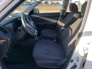 2011 Kia Soul with VIN KNDJT2A10B7325255, listed as a Copart auction lot 79096534 with 132,705 mi miles and Salvage Title. Bid and sale history available at carsss.com. Image 7.