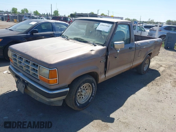 1992 Ford Ranger XLT with VIN 1FTCR10X4NPA94811, listed as a IAAI auction lot 42047550 with 37,763 mi miles. Bid and sale history available at carsss.com. Image 2.