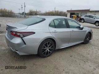 2022 Toyota Camry SE with VIN 4T1G11AK0NU699014, listed as a Copart auction lot 80945024 with 52,991 mi miles and Non Repairable. Bid and sale history available at DreamBid. Image 3.