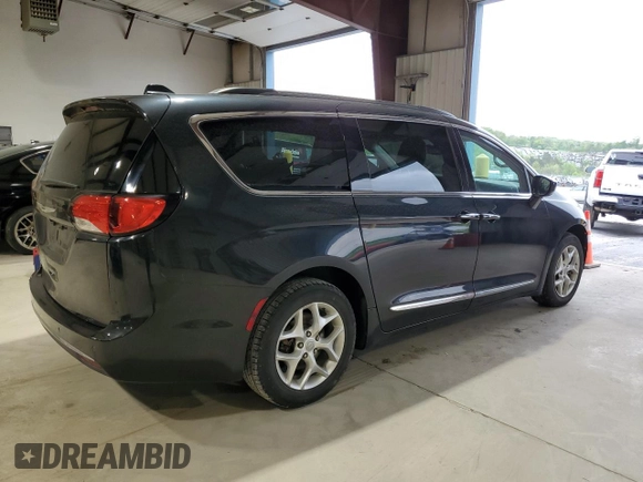 2017 Chrysler Pacifica Touring L with VIN 2C4RC1BG7HR608310, listed as a Copart auction lot 55654555 with 96,763 mi miles and Salvage Title. Bid and sale history available at DreamBid. Image 3.