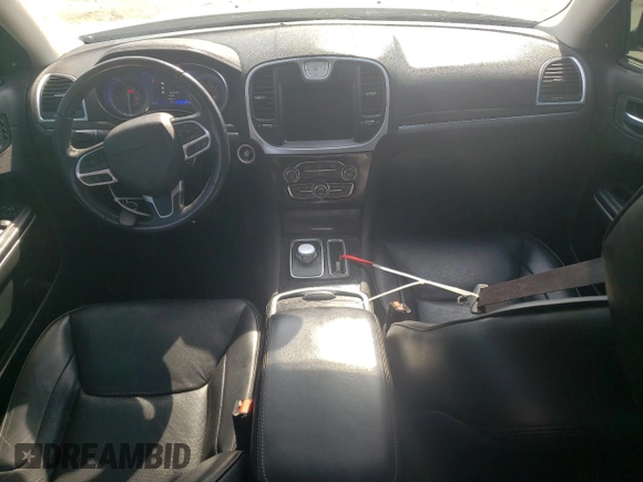 2020 Chrysler 300 Limited with VIN 2C3CCAEG5LH124463, listed as a Copart auction lot 67393734 with 104,833 mi miles and Salvage Title. Bid and sale history available at DreamBid. Image 8.