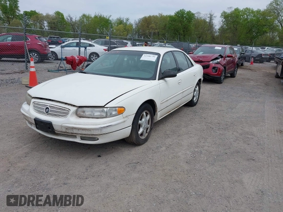 2004 Buick Regal LS with VIN 2G4WB52K941332654, listed as a IAAI auction lot 42106741 with 174,319 mi miles. Bid and sale history available at carsss.com. Image 2.