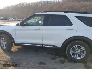 2022 Ford Explorer XLT with VIN 1FMSK8DH2NGA22674, listed as a IAAI auction lot 41726835 with 34,966 mi miles. Bid and sale history available at carsss.com. Image 15.