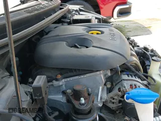 2015 Hyundai Elantra SE z VIN KMHDH4AE2FU223357, wystawiony jako IAAI lot #42376887 z przebiegiem 87 000 mil mil oraz . Historia ofert i sprzedaży dostępna na DreamBid. Obrazek 20.