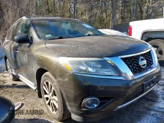 2015 Nissan Pathfinder SV with VIN 5N1AR2MM1FC613430, listed as a IAAI auction lot 41288161 with 190,202 mi miles and . Bid and sale history available at DreamBid. Image 1.