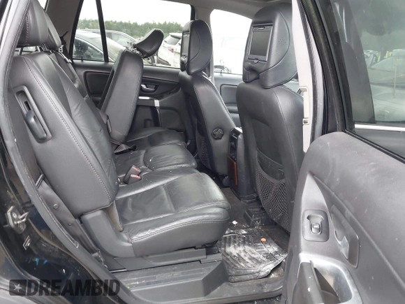 2009 Volvo XC90 I6 with VIN YV4CZ982391498549, listed as a IAAI auction lot 42158536 with 129,076 mi miles and . Bid and sale history available at carsss.com. Image 8.