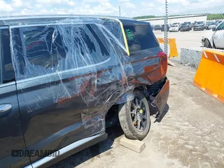 2021 Hyundai Palisade SEL z VIN KM8R4DHE2MU184984, wystawiony jako IAAI lot #42221108 z przebiegiem 107 960 mil mil oraz . Historia ofert i sprzedaży dostępna na DreamBid. Obrazek 6.