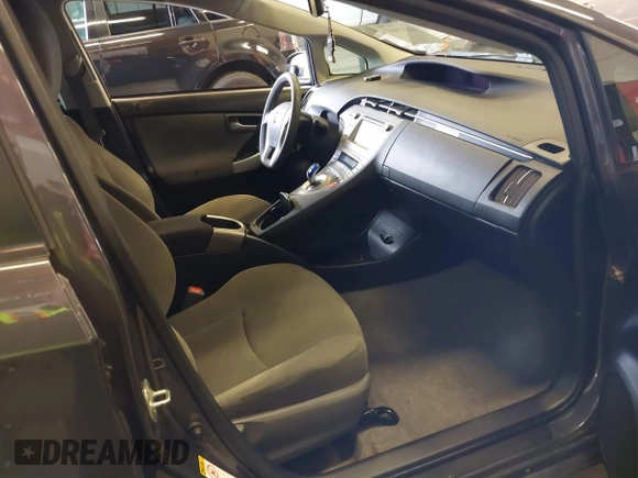 2015 Toyota Prius Four with VIN JTDKN3DU8F1983215, listed as a IAAI auction lot 41809447 with 135,899 mi miles. Bid and sale history available at carsss.com. Image 5.