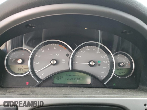 2006 Pontiac GTO z VIN 6G2VX12U66L564449, wystawiony jako Copart lot #71022094 z przebiegiem 179 964 mil mil oraz Szkody całkowita. Historia ofert i sprzedaży dostępna na DreamBid. Obrazek 9.
