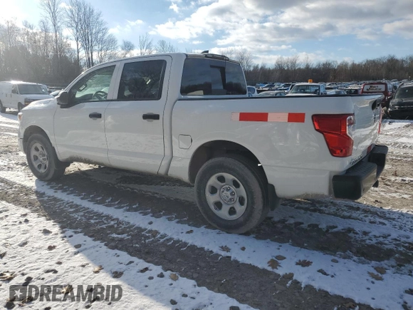 2022 Nissan Titan SV with VIN 1N6AA1EC1NN107060, listed as a Copart auction lot 86410174 with 6,899 mi miles and Clean title. Bid and sale history available at DreamBid. Image 2.