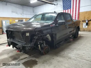 2019 Chevrolet Silverado 1500 Custom Trail Boss with VIN 3GCPYCEF8KG127244, listed as a Copart auction lot 89239155 with 129,542 mi miles and Clean Title. Bid and sale history available at carsss.com. Image 1.