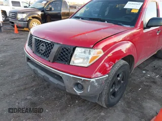 2006 Nissan Frontier SE z VIN 1N6AD06U56C414754, wystawiony jako IAAI lot #41460162 z przebiegiem 136 682 mil mil oraz . Historia ofert i sprzedaży dostępna na DreamBid. Obrazek 6.
