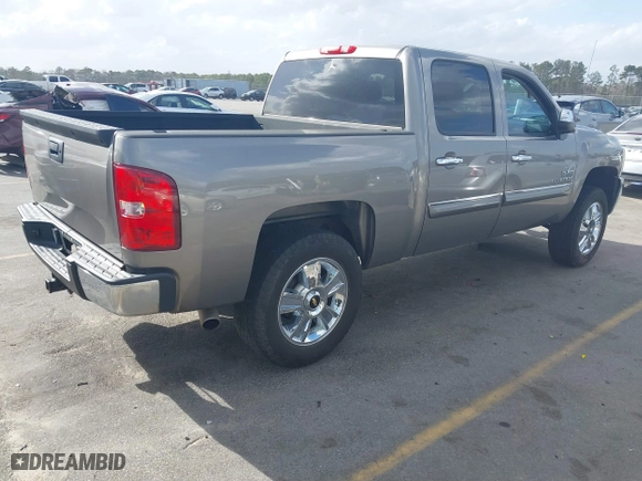 2012 Chevrolet Silverado 1500 LT with VIN 3GCPCSE08CG279515, listed as a IAAI auction lot 41714824 with 150,471 mi miles. Bid and sale history available at carsss.com. Image 4.