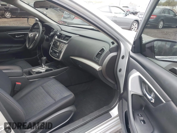 2017 Nissan Altima SR with VIN 1N4AL3AP6HC220784, listed as a IAAI auction lot 42085597 with 80,589 mi miles and . Bid and sale history available at DreamBid. Image 5.
